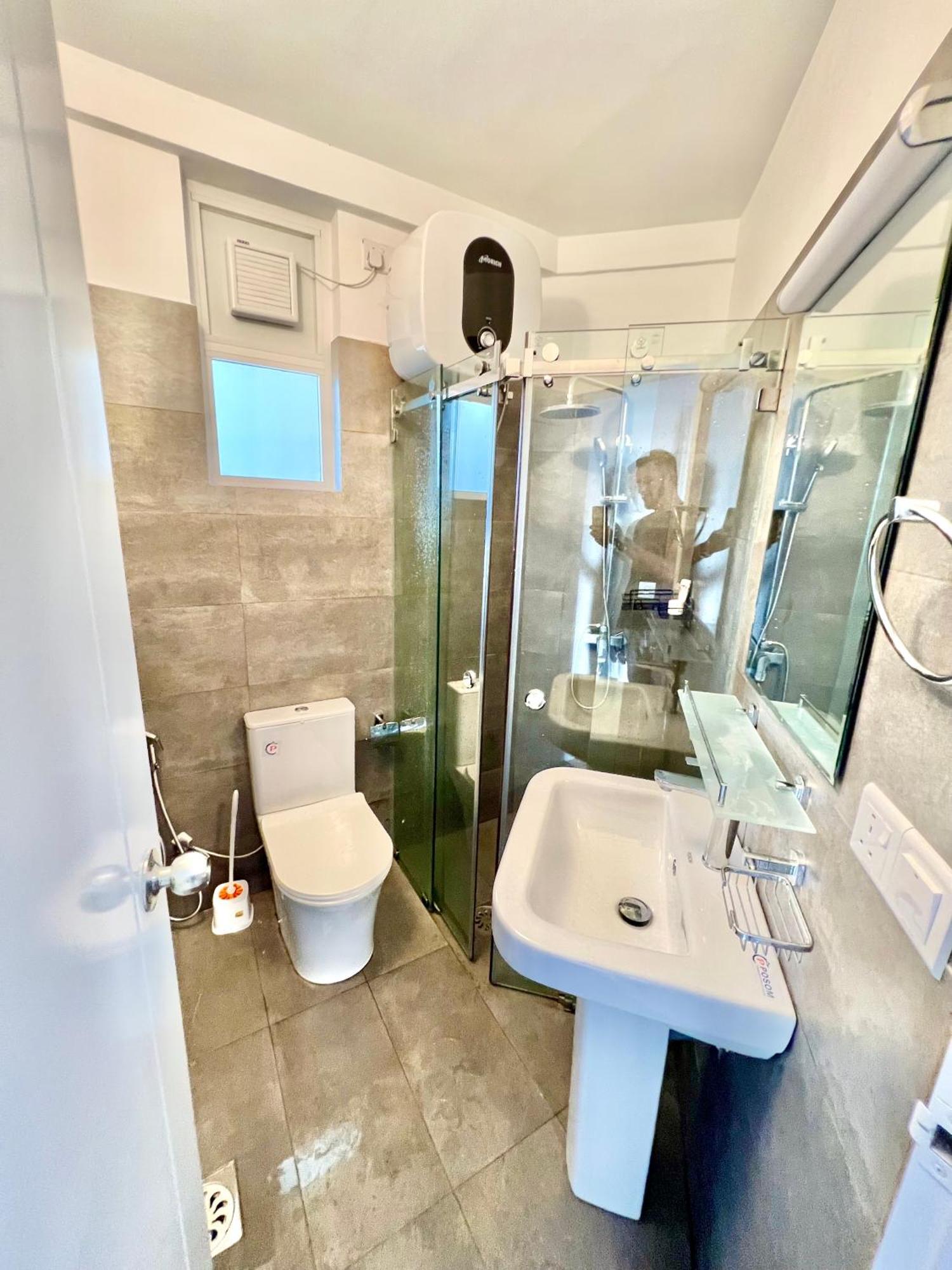 Lake View Residencies نوفارا إيلِيا المظهر الخارجي الصورة