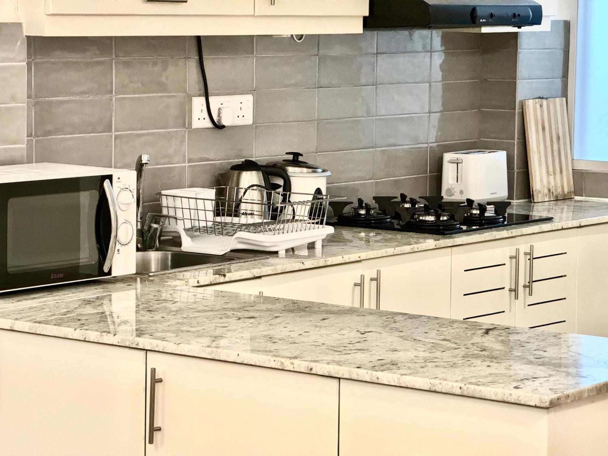 Lake View Residencies نوفارا إيلِيا المظهر الخارجي الصورة