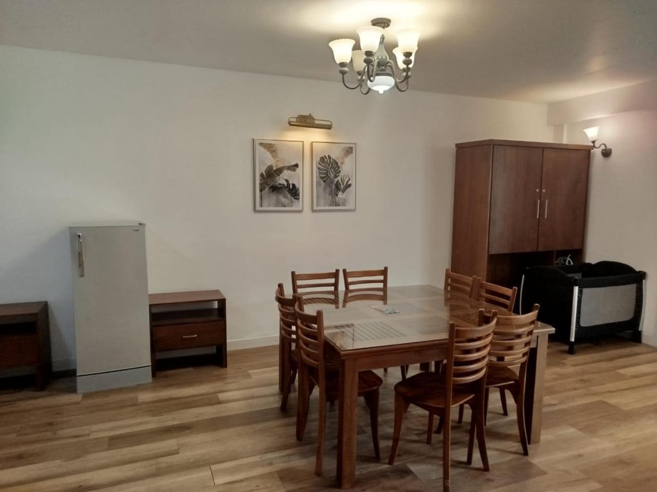 Lake View Residencies نوفارا إيلِيا المظهر الخارجي الصورة